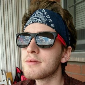 Meet your Posher, Nicholas